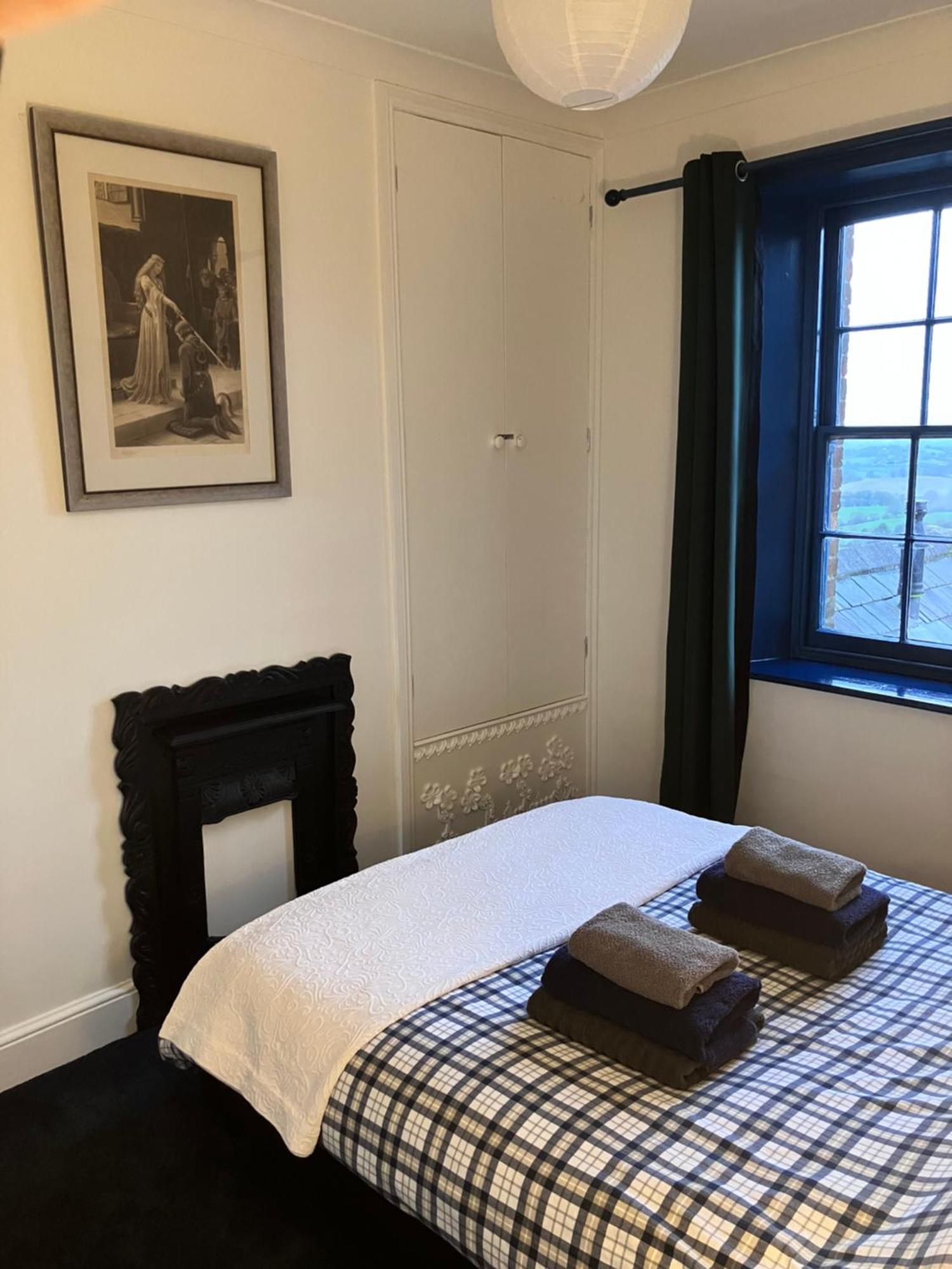 In The Centre Of Shaftesbury Apartment Room photo